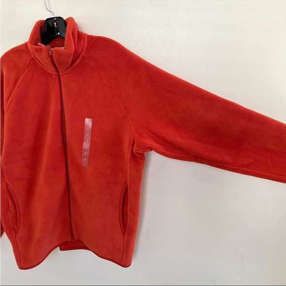 Uniqlo Fleece Jacket - Picture 4 of 8